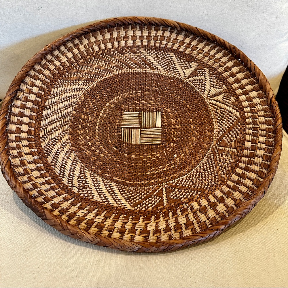 NEW Africa Woven Basket. Made by Binga people of Zambia/Zimbabwe One of a Kind!